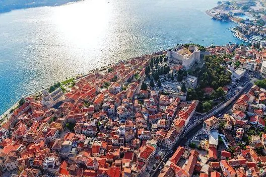 Sunset apartments