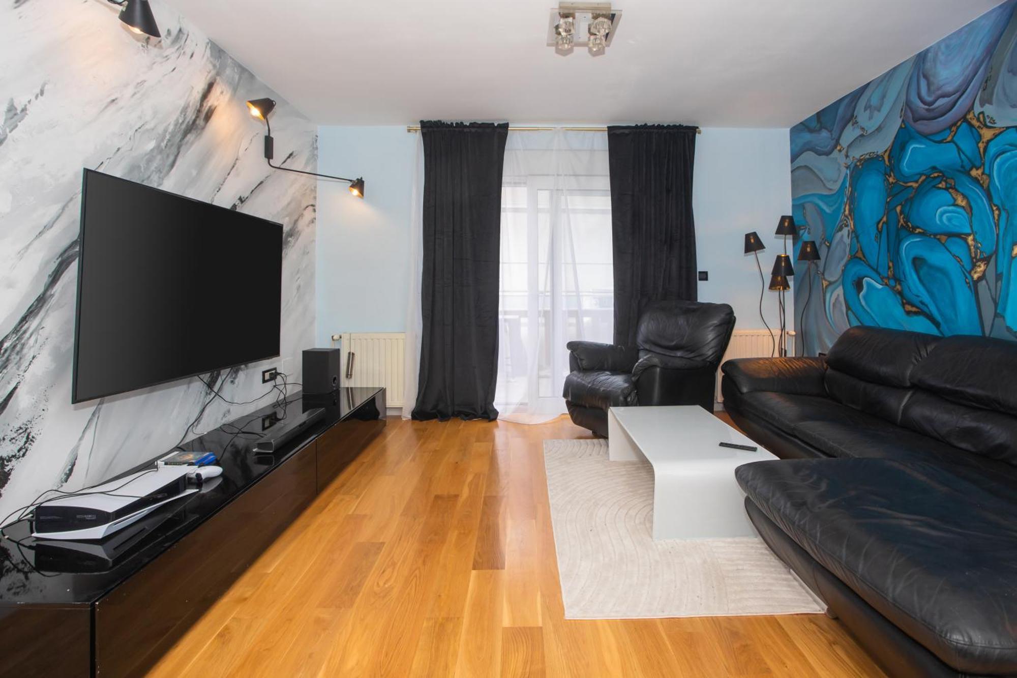 Center Apartment *