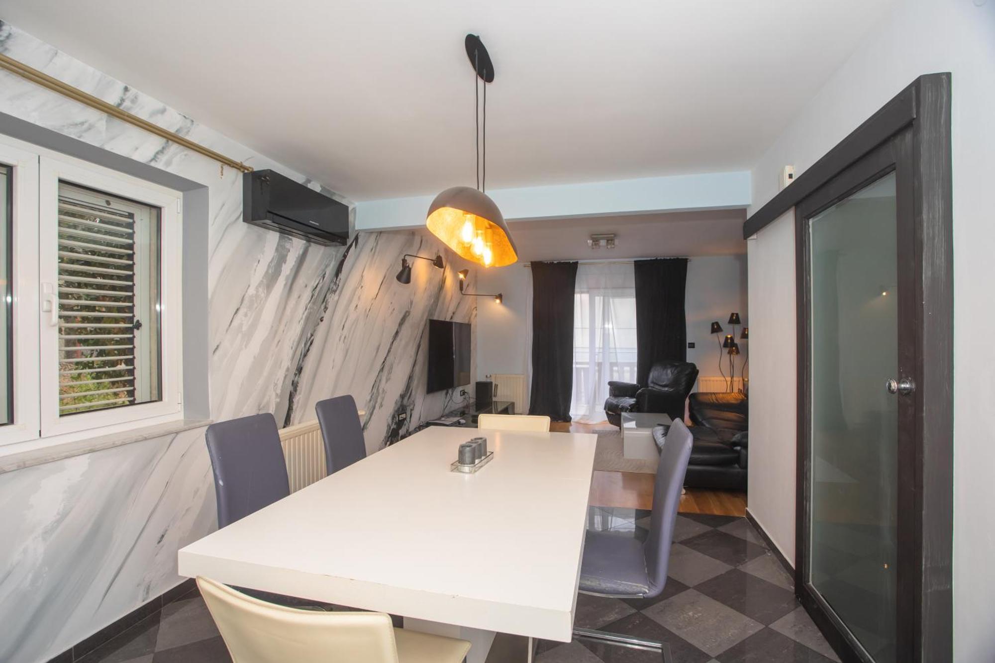 Apartment Center *