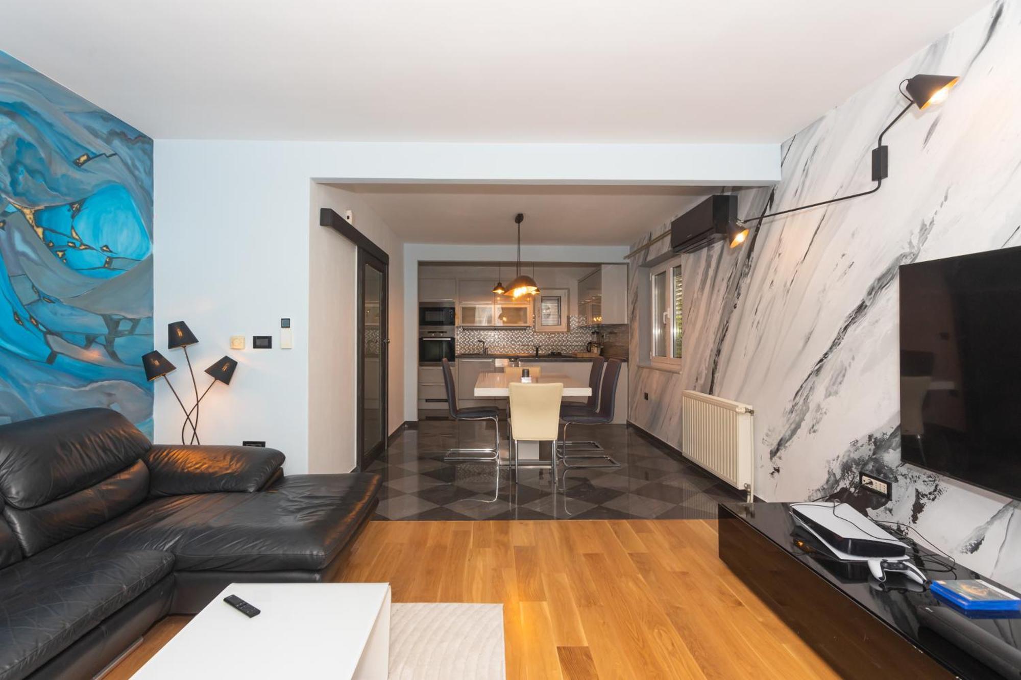 Apartment Center *